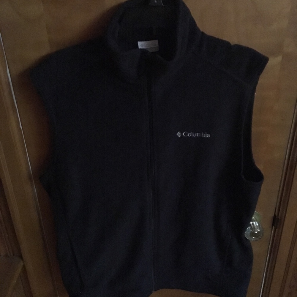 Columbia Black Fleece Vest